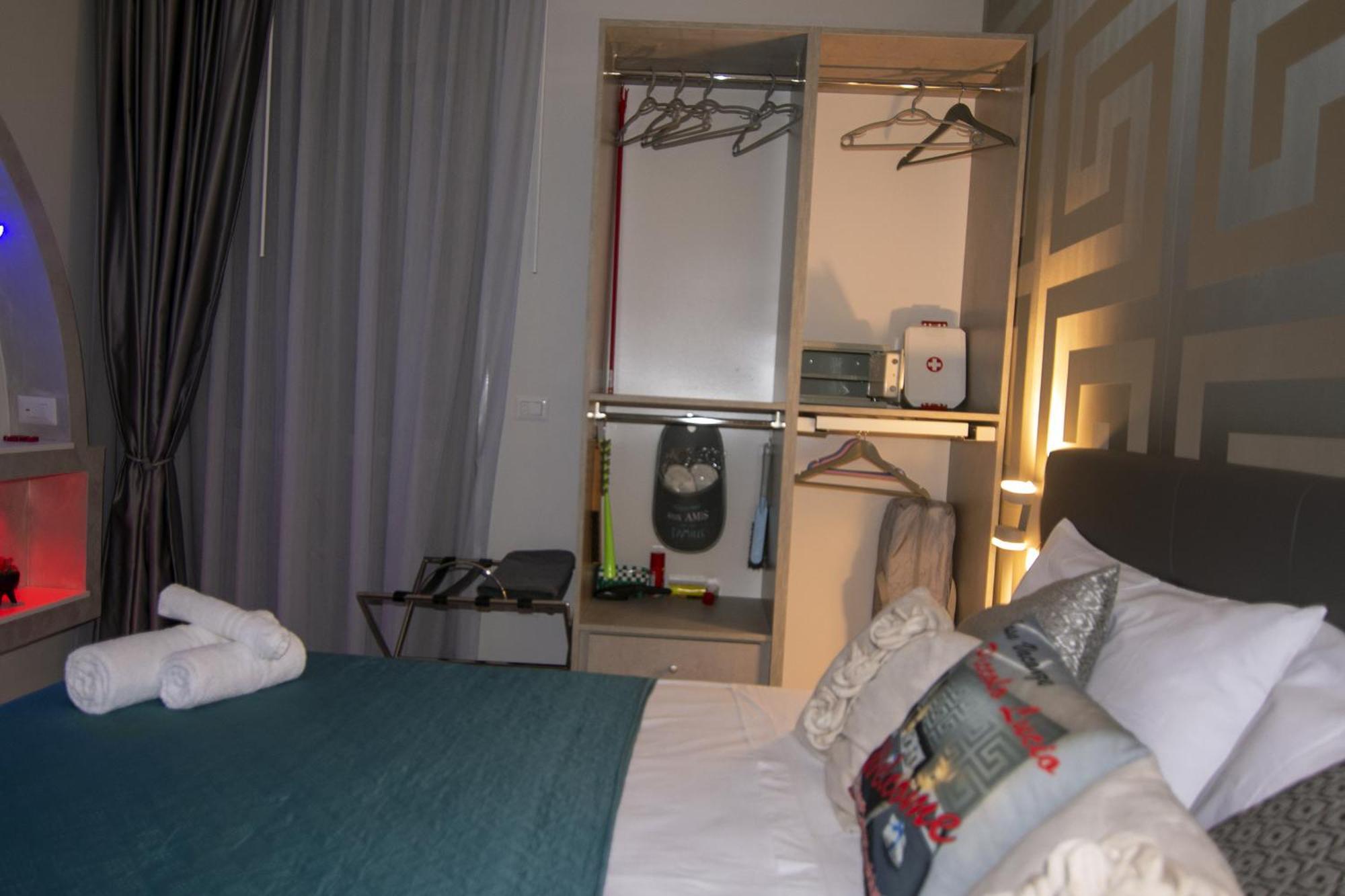 Bed & Breakfast Piccolo Lucio Napoli