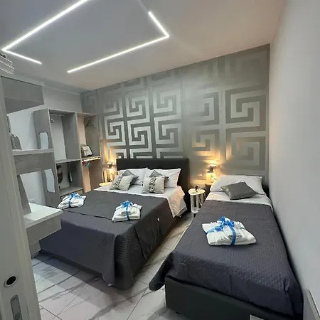 B&B Piccolo Lucio Naples Exterior photo